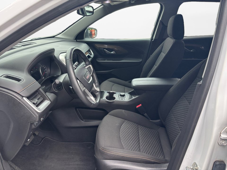 Certified 2019 GMC Terrain SLE w/ Driver Convenience Package FWD image 9