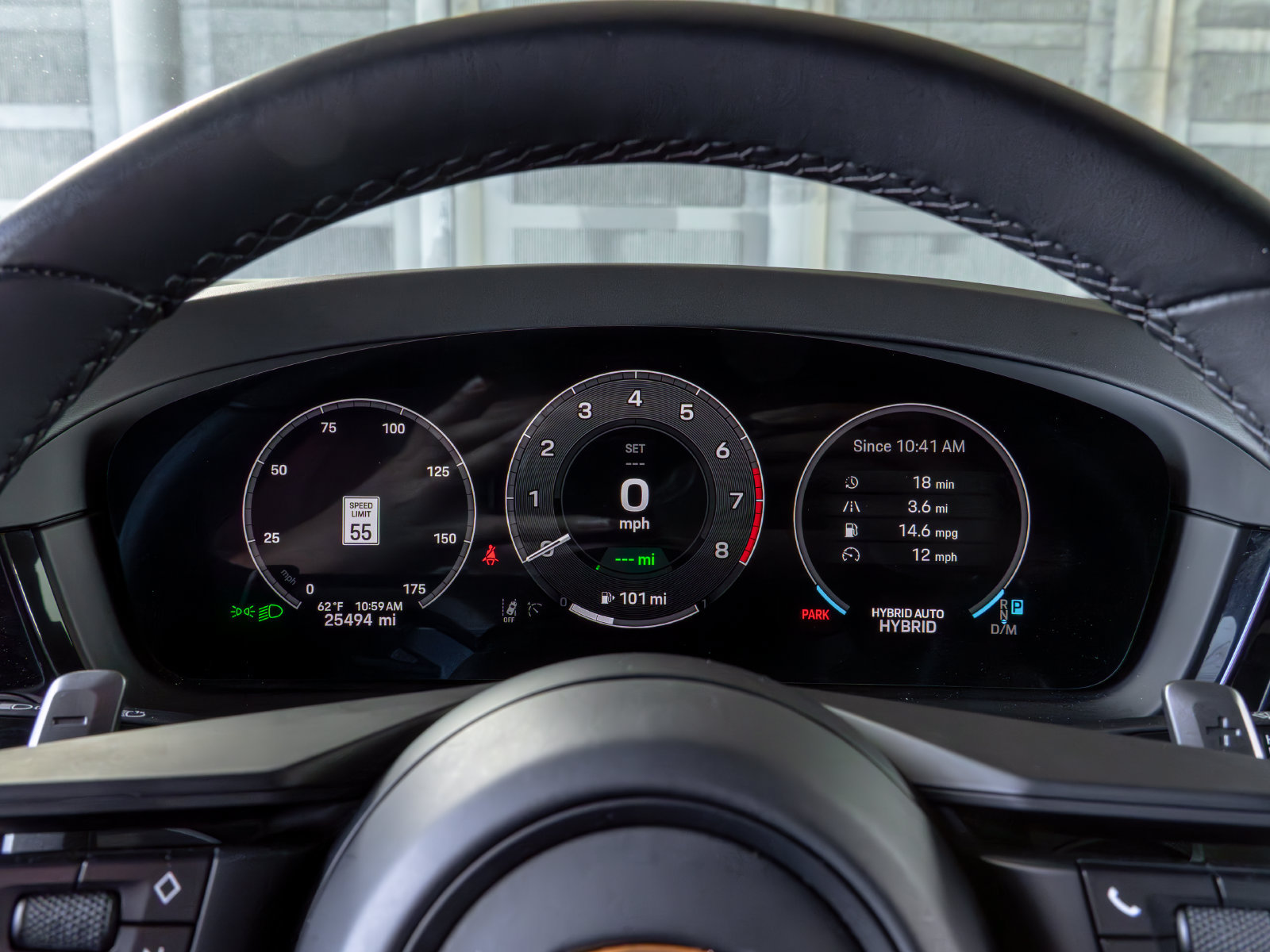 Certified 2025 Porsche Cayenne E-Hybrid Coupe w/ Premium Package Plus AWD/4WD image 31