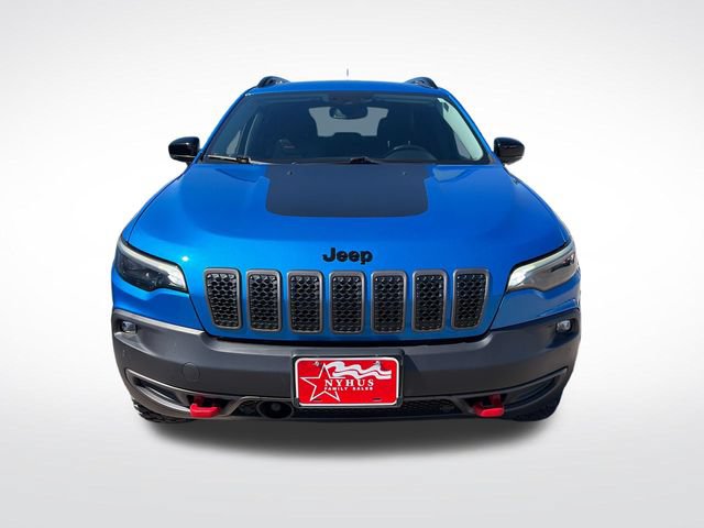 Used 2023 Jeep Cherokee Trailhawk w/ Trailer Tow Group AWD/4WD image 2