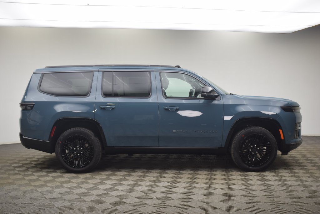 New 2026 Jeep Grand Wagoneer Limited AWD/4WD image 3