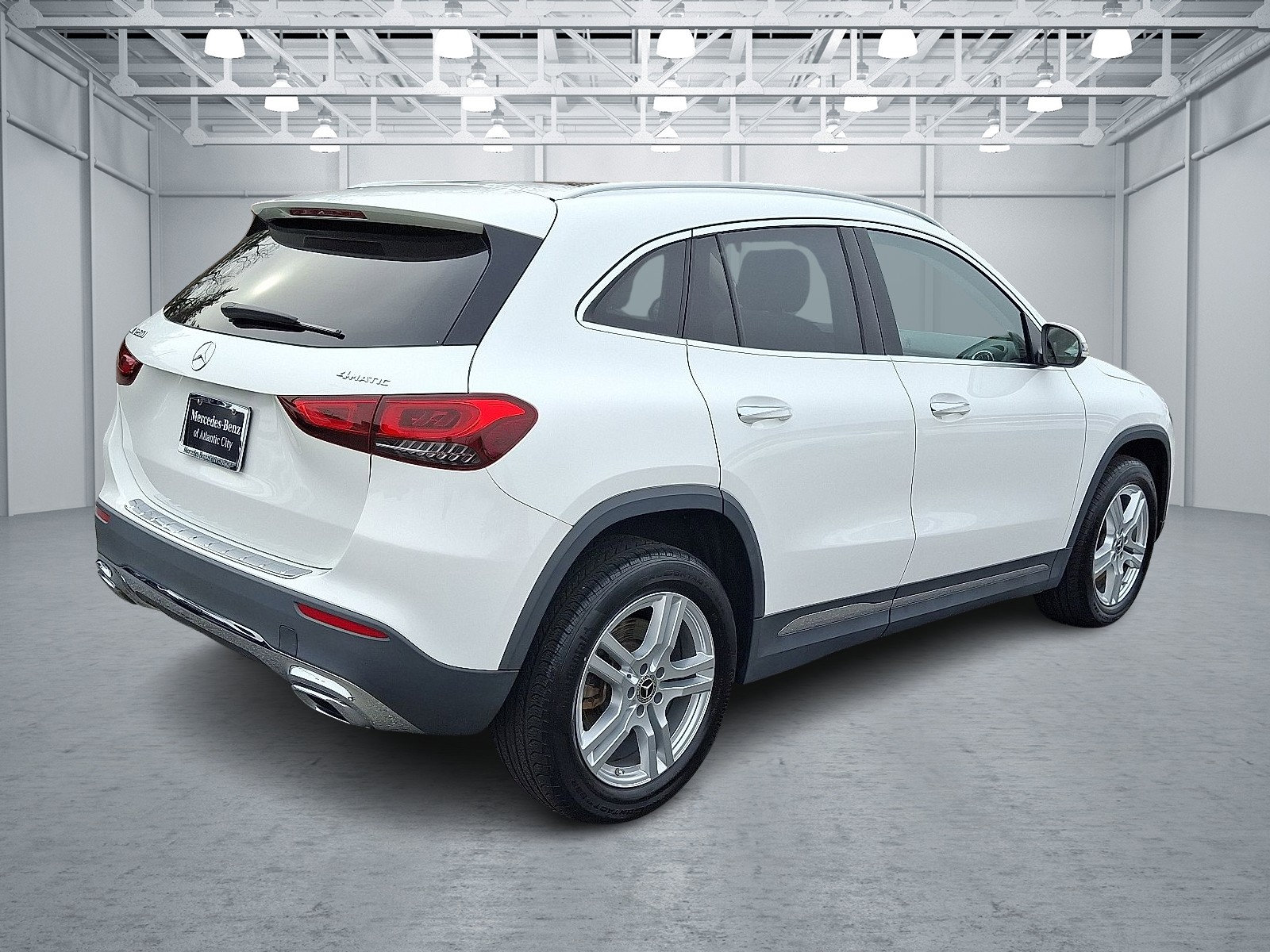 Used 2022 Mercedes-Benz GLA 250 4MATIC image 6