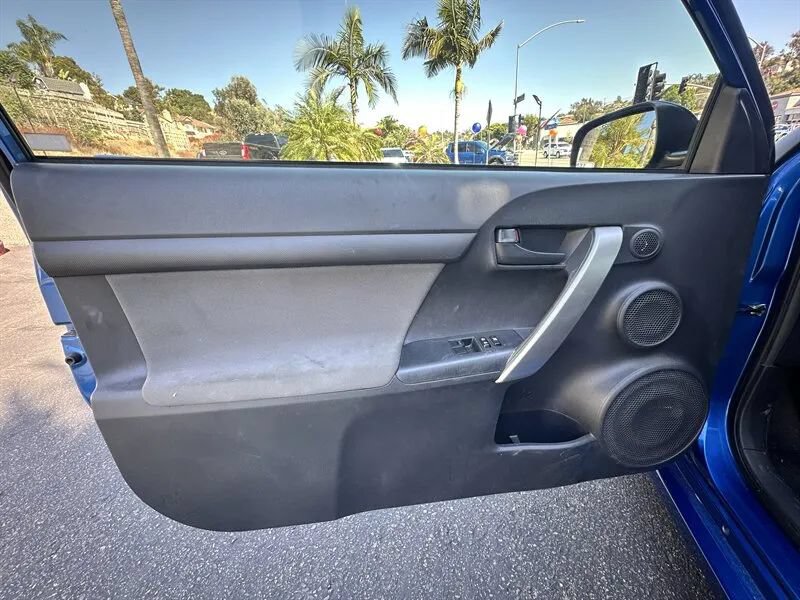 Used 2014 Scion tC FWD image 22