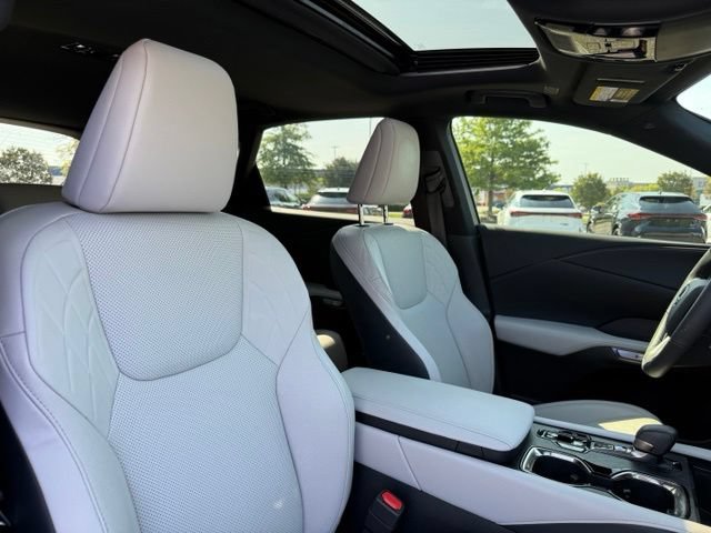 Used 2024 Lexus RX 350 Premium w/ Convenience Package FWD image 19