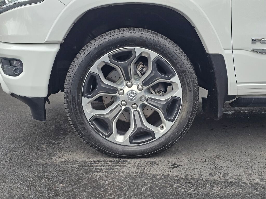 Used 2022 RAM 1500 Limited image 9