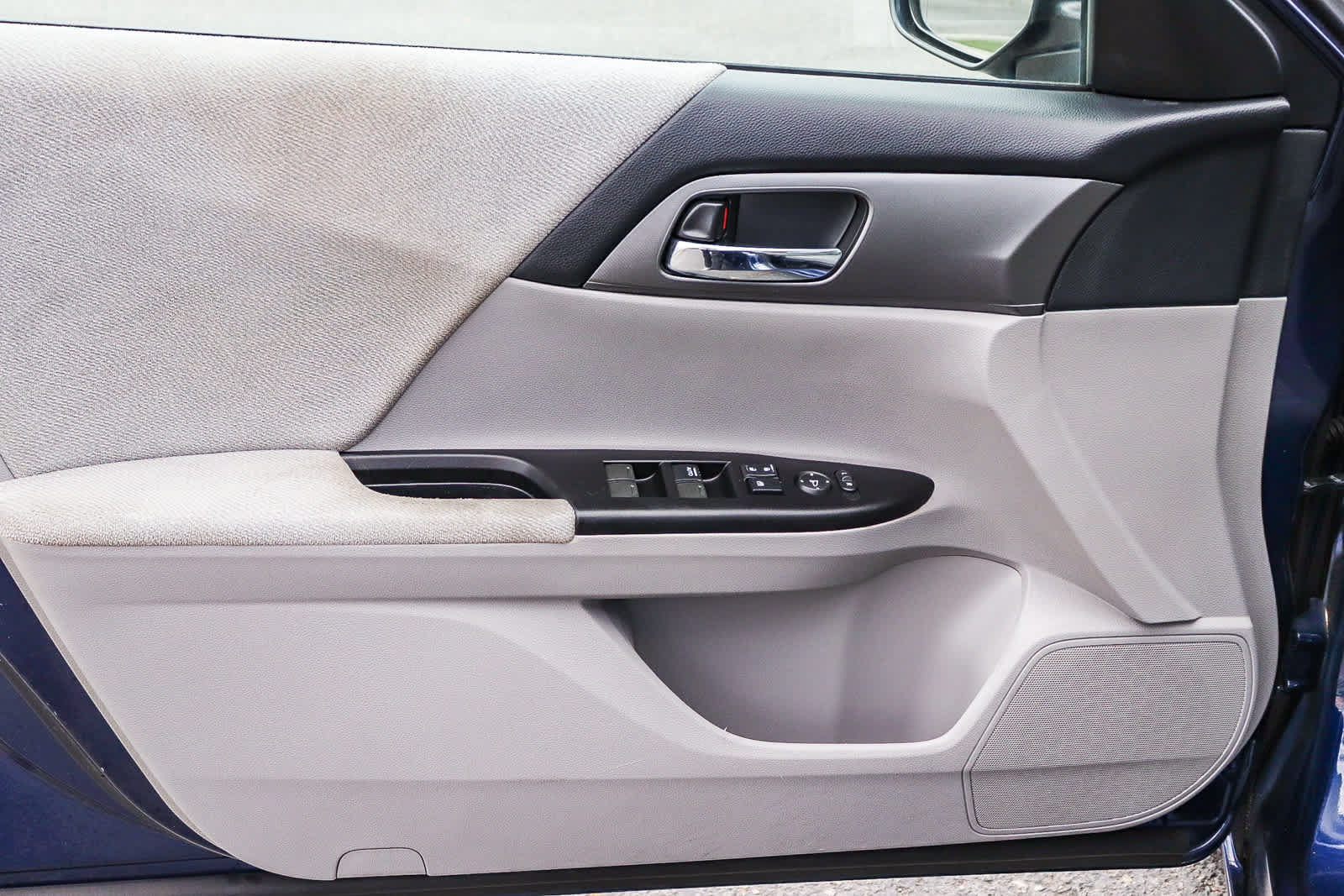 Used 2013 Honda Accord LX image 27