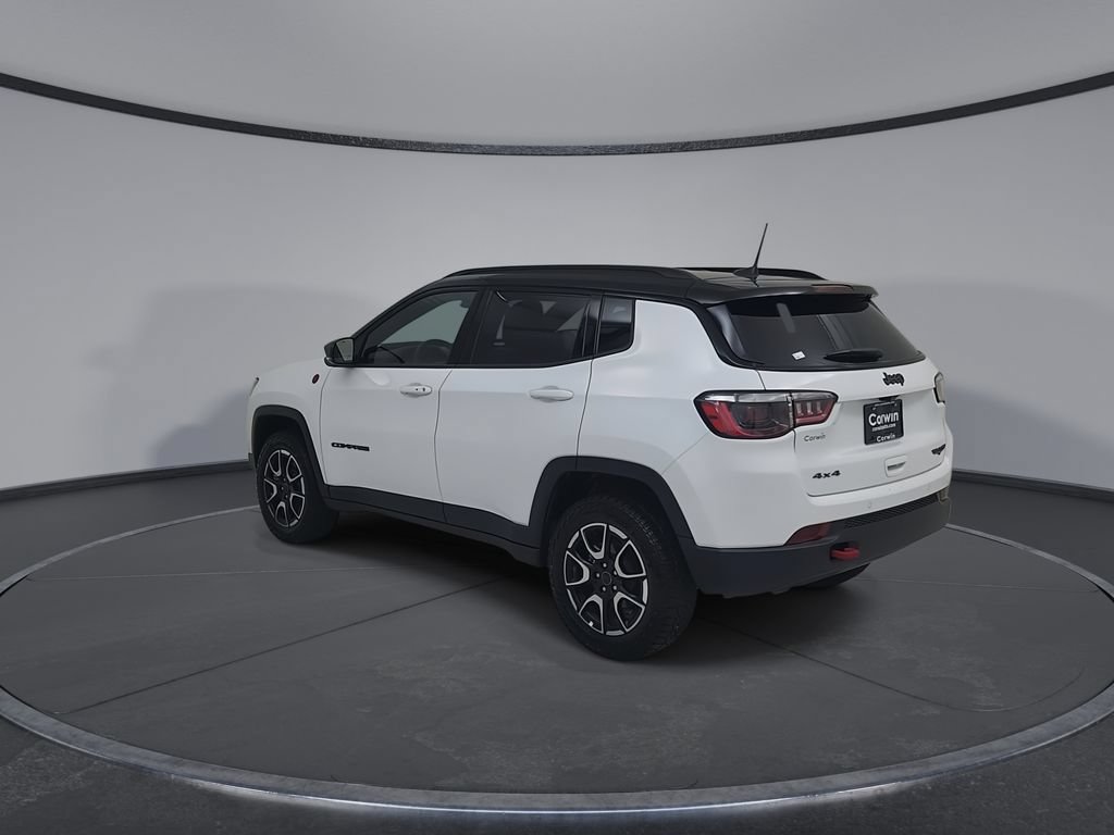 Certified 2026 Jeep Compass Trailhawk AWD/4WD image 14