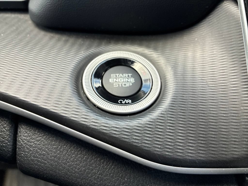 Used 2024 Jeep Grand Cherokee L Laredo AWD/4WD image 18