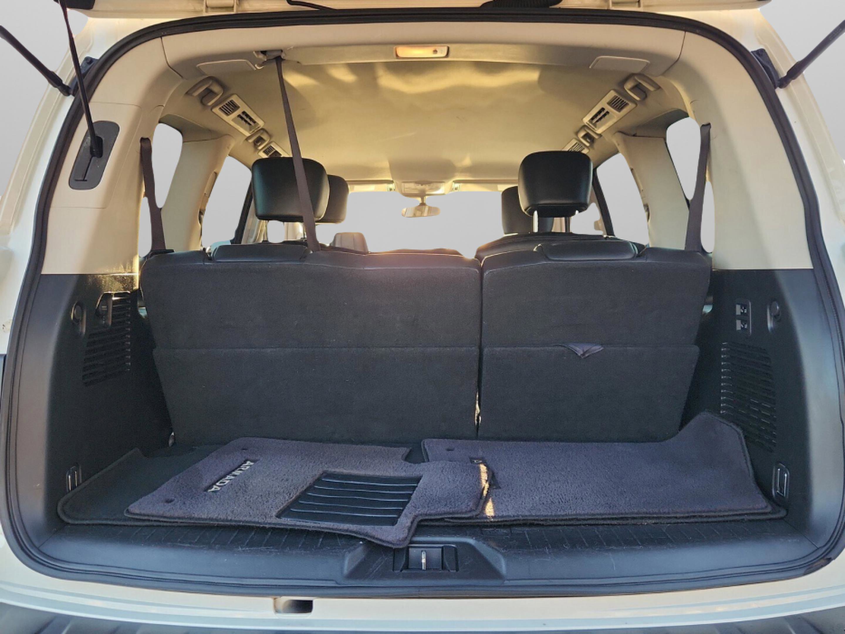 Used 2018 Nissan Armada SL image 28