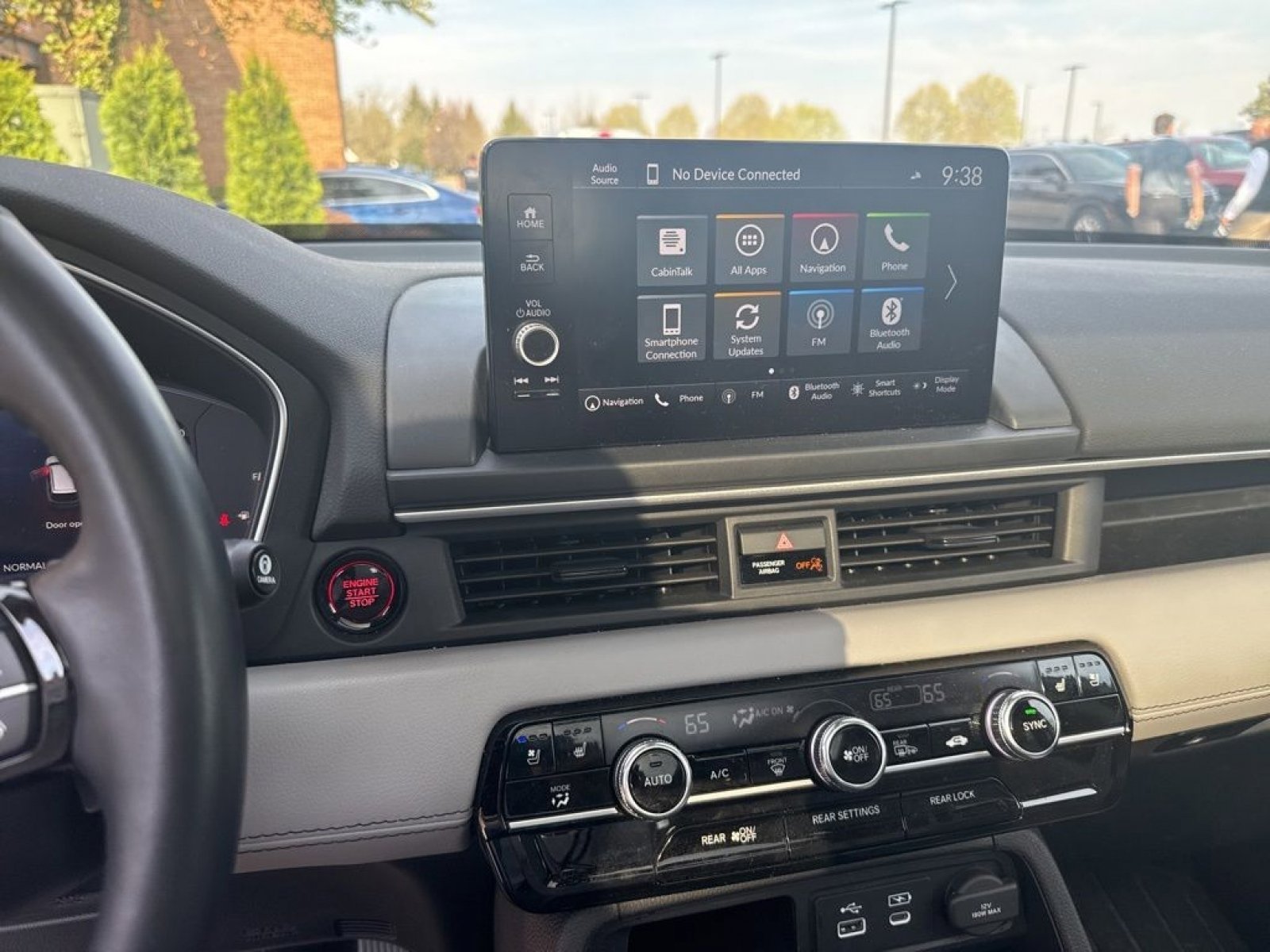 Used 2024 Honda Pilot Elite image 13