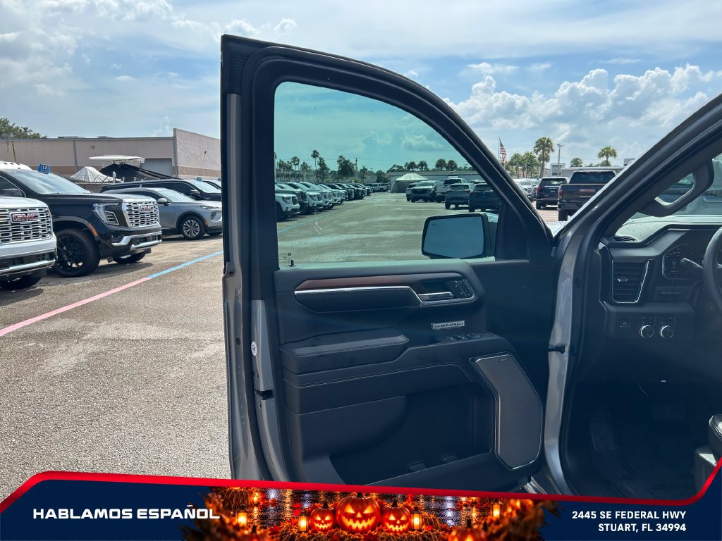 Used 2024 GMC Sierra 1500 Denali AWD/4WD image 11