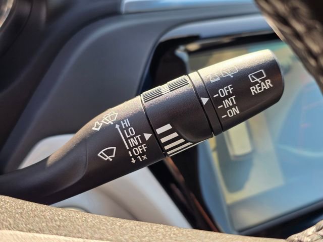 Used 2017 Chevrolet Bolt Premier w/ Driver Confidence II Package FWD image 34