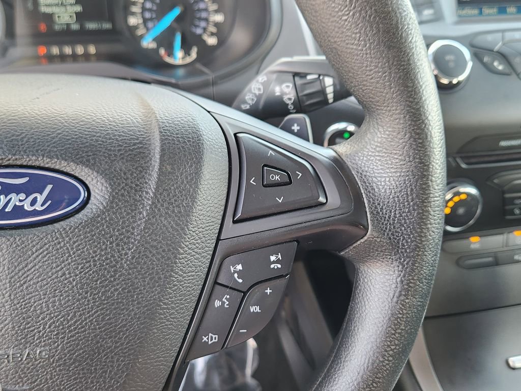 Used 2018 Ford Edge SE image 17