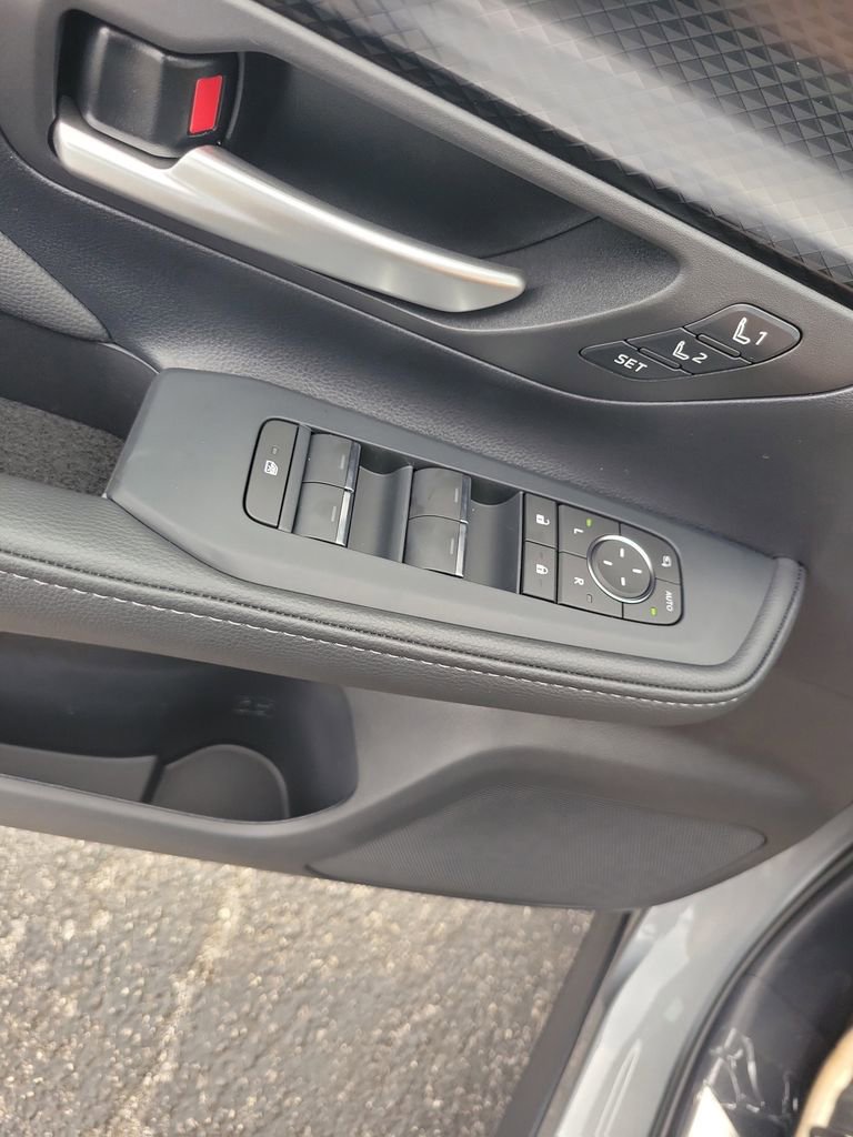 New 2026 Toyota Grand Highlander AWD Hybrid image 18