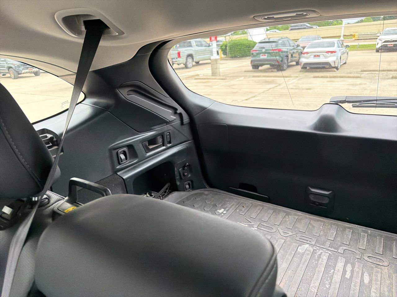 Used 2024 Subaru Outback Touring XT AWD/4WD image 13