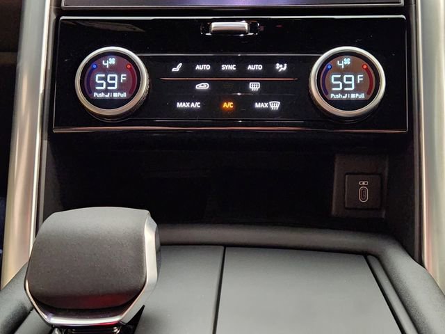 New 2026 Land Rover Discovery S AWD/4WD image 18