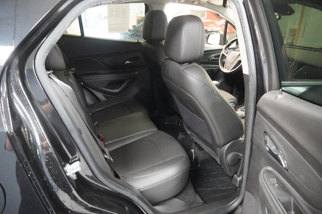 Used 2020 Buick Encore Preferred AWD/4WD image 20