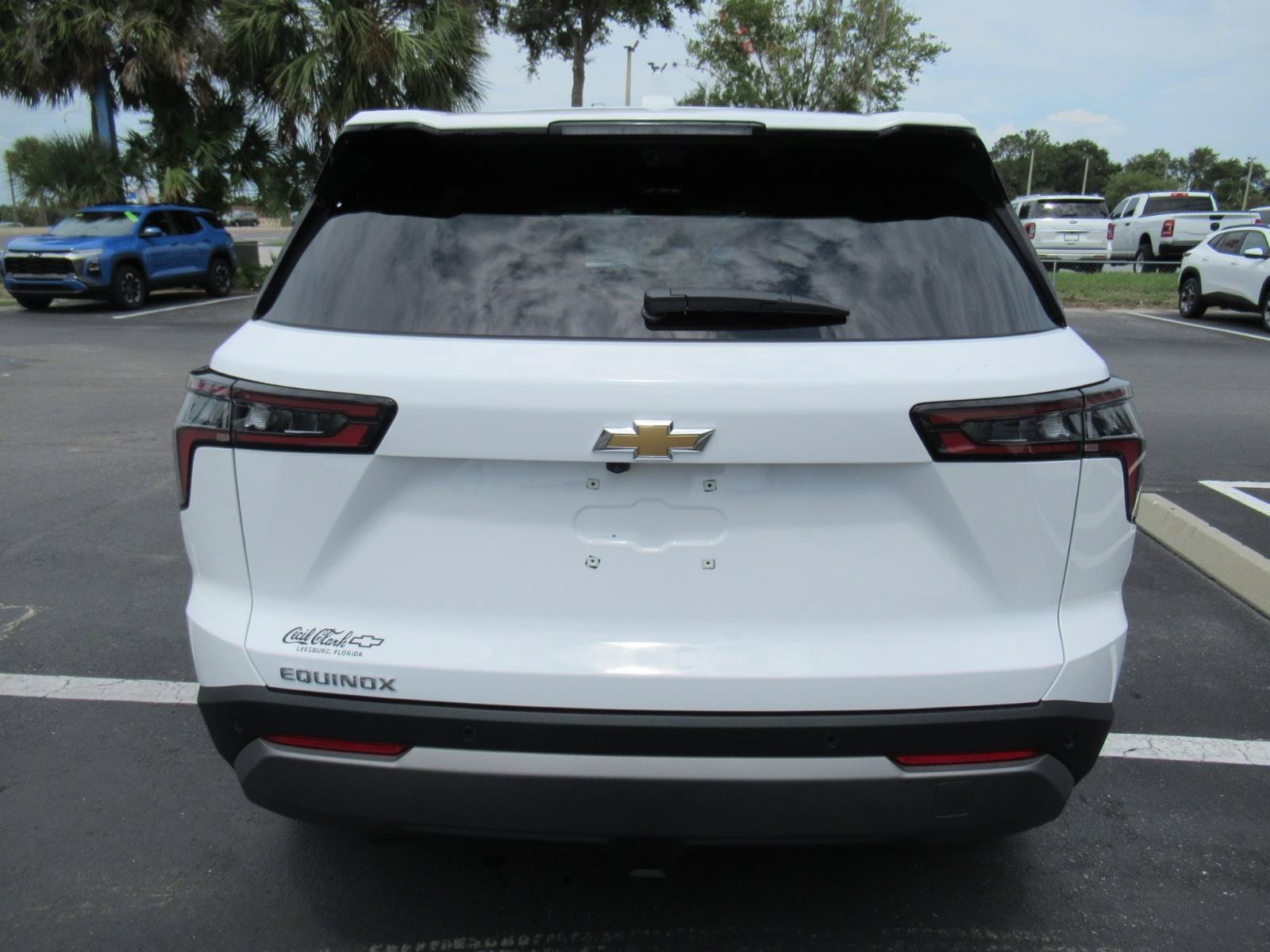 Used 2026 Chevrolet Equinox LT w/ Convenience Package II FWD image 6