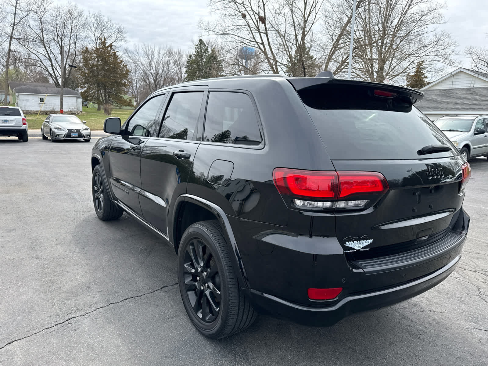Used 2022 Jeep Grand Cherokee Laredo X AWD/4WD image 5