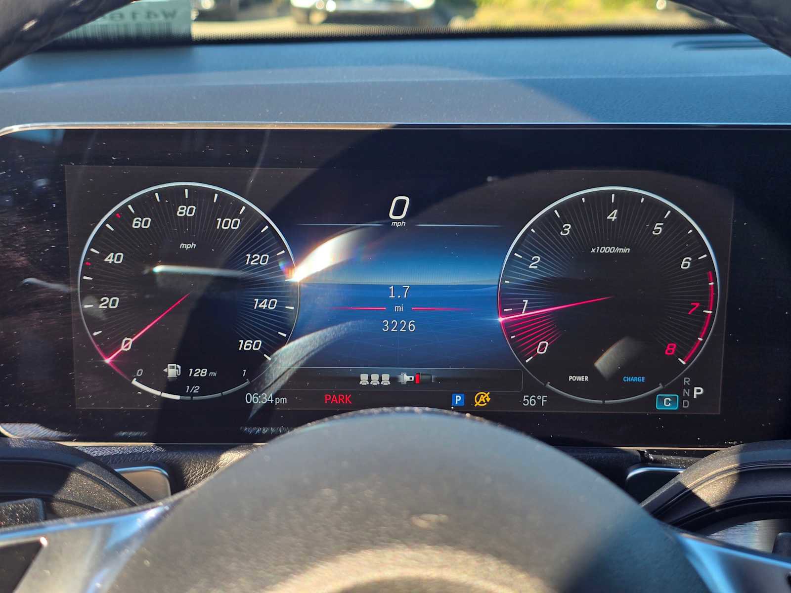 Used 2025 Mercedes-Benz GLB 250 4MATIC image 25