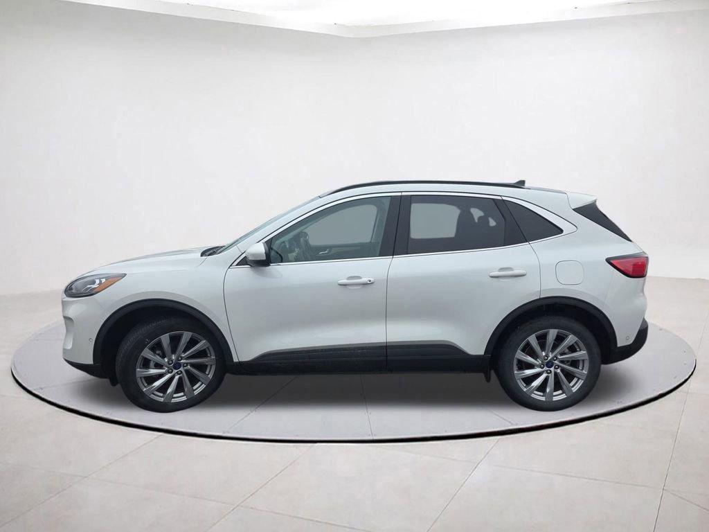 Certified 2022 Ford Escape Titanium w/ Titanium Elite Package image 4
