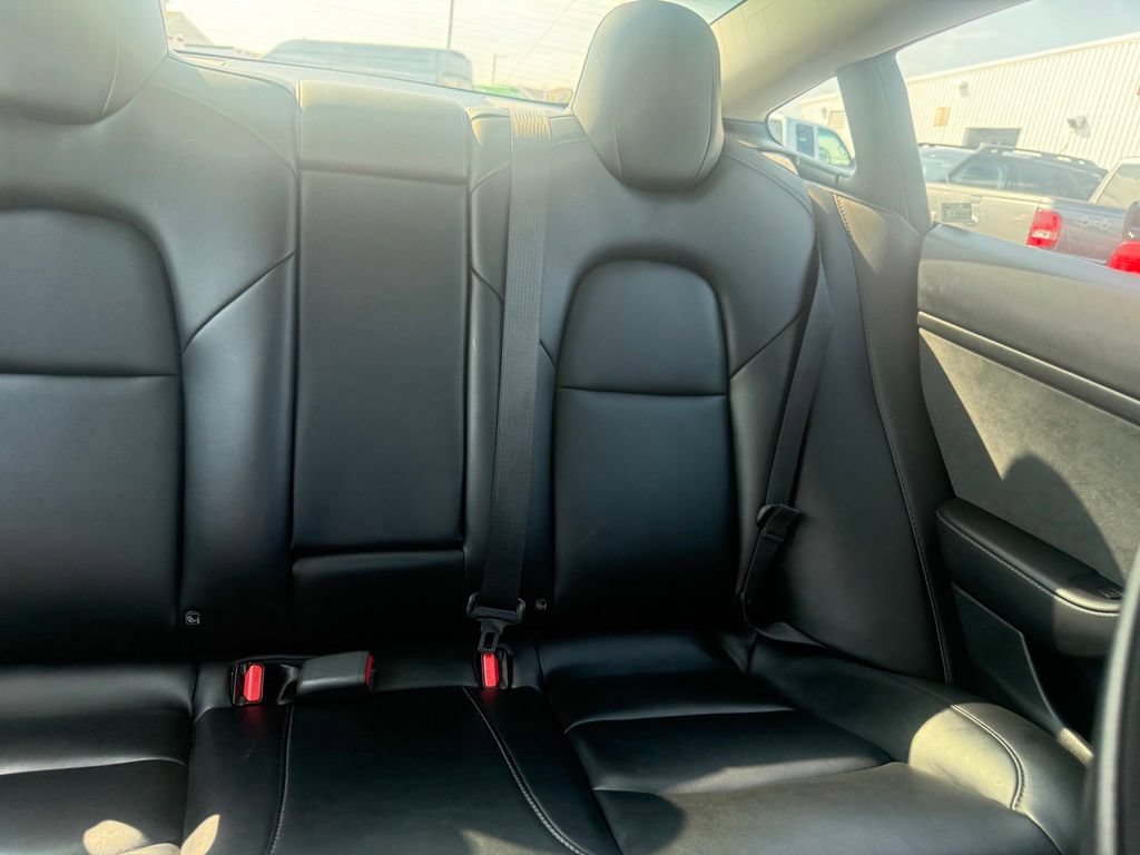 Used 2022 Tesla Model 3 Long Range AWD/4WD image 43