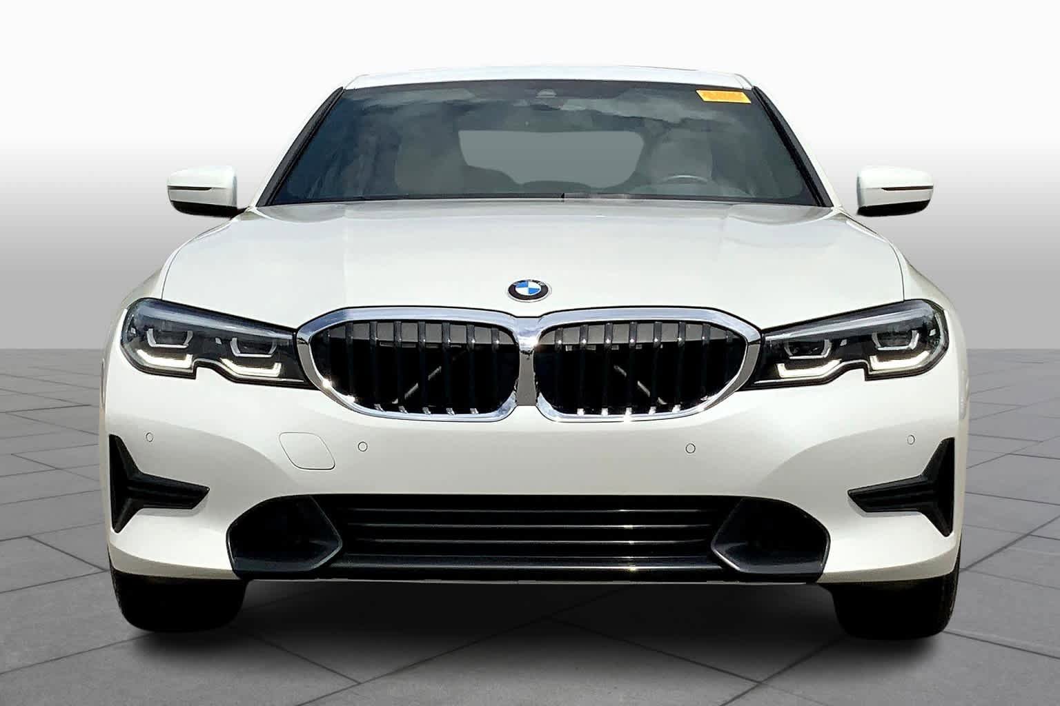 Used 2021 BMW 330i Sedan w/ Convenience Package RWD image 4