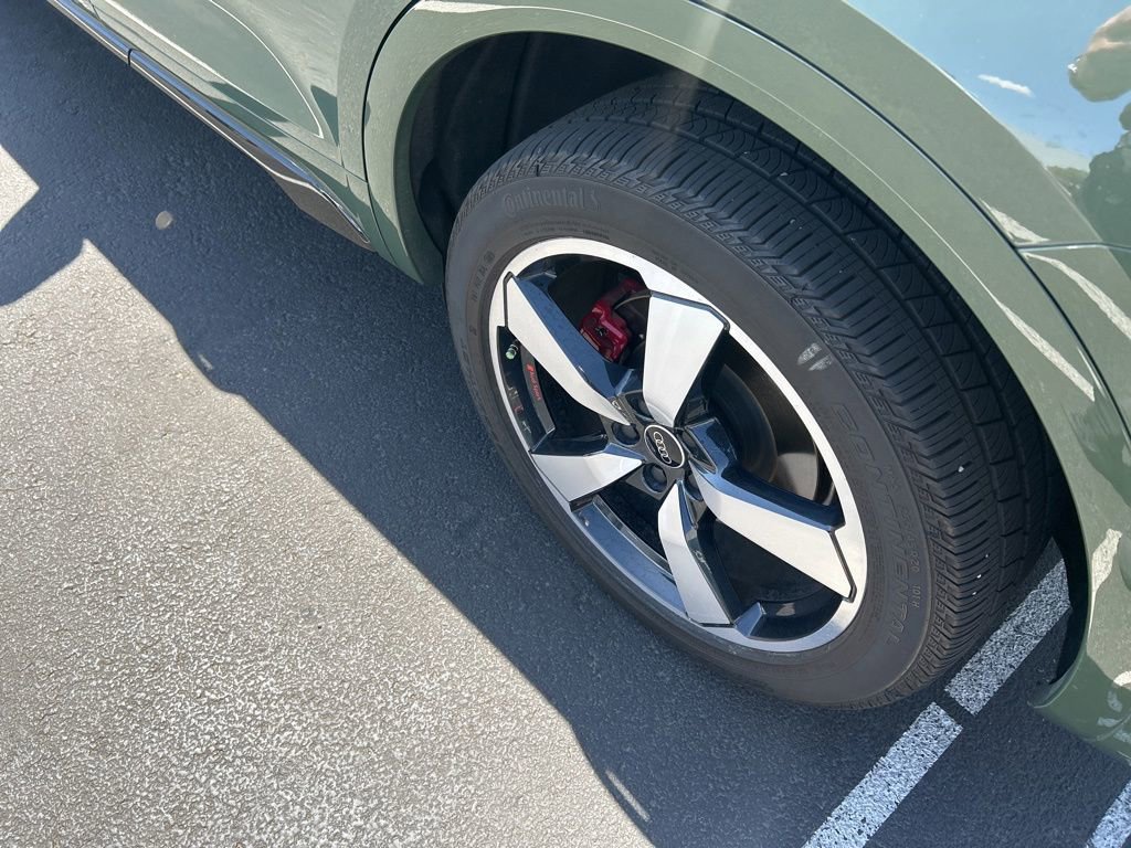 Certified 2024 Audi Q5 2.0T Premium Plus AWD/4WD image 7