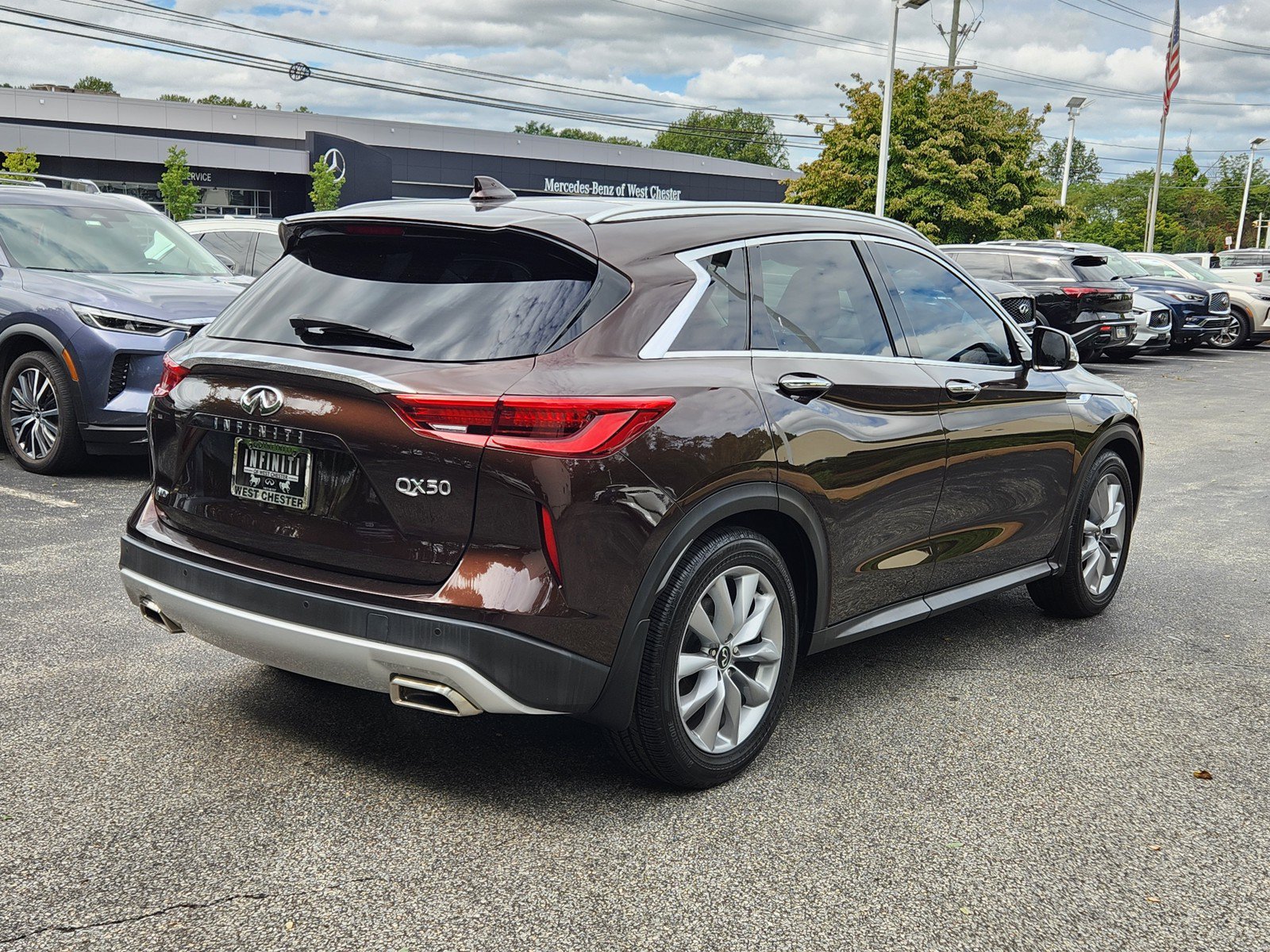 Certified 2020 INFINITI QX50 Luxe w/ Navigation Package AWD/4WD image 4