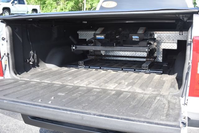 Used 2007 Chevrolet Silverado 2500 LT w/ 2LT Convenience Package RWD image 19