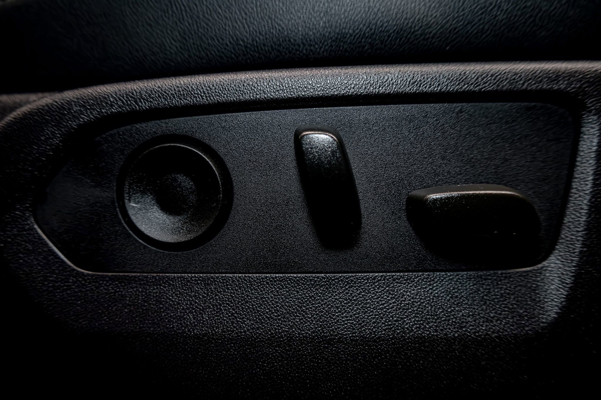 Used 2024 Chevrolet Silverado 1500 ZR2 w/ Technology Package image 30