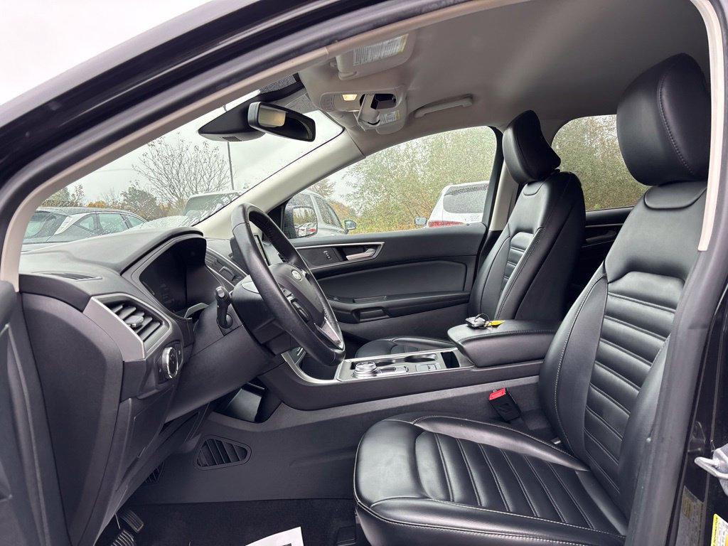 Used 2024 Ford Edge SEL AWD/4WD image 11
