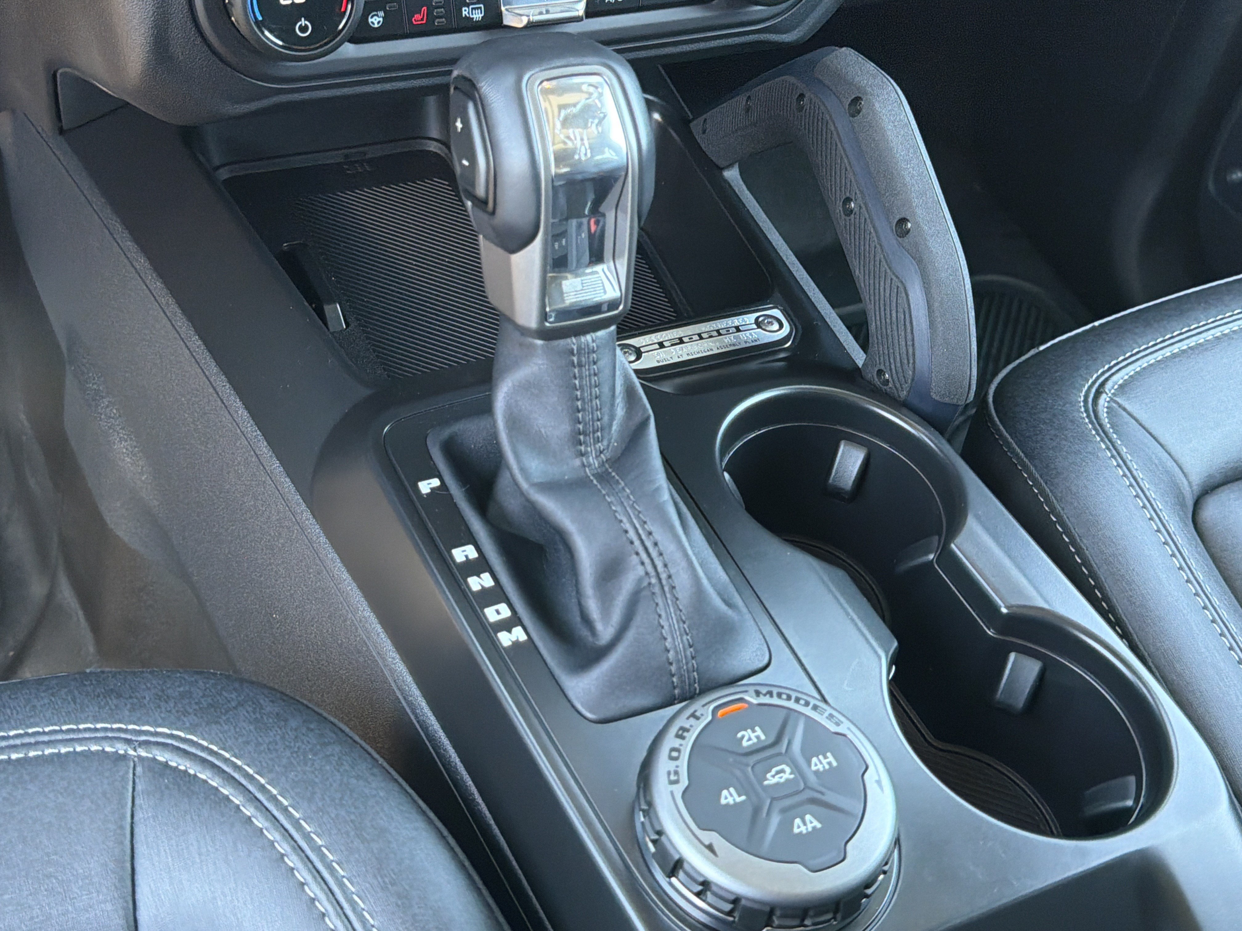 Used 2025 Ford Bronco Badlands AWD/4WD image 36