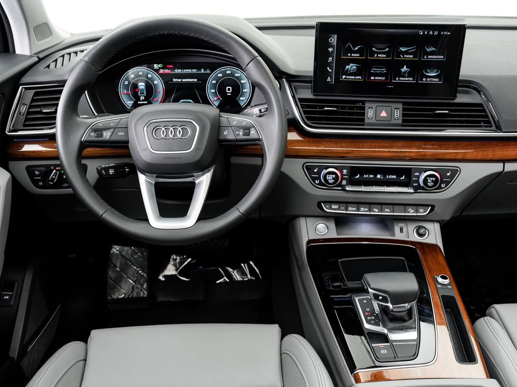 Certified 2023 Audi Q5 2.0T Prestige AWD/4WD image 16