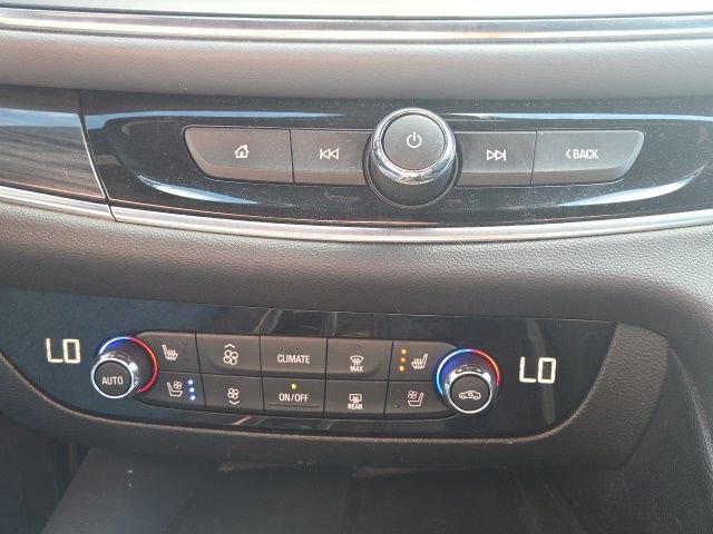 Used 2024 Buick Enclave Premium image 39