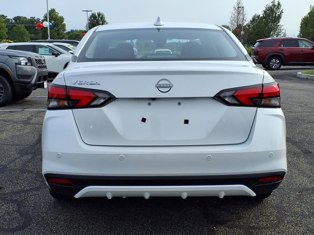 New 2025 Nissan Versa SV w/ Trunk Package image 4