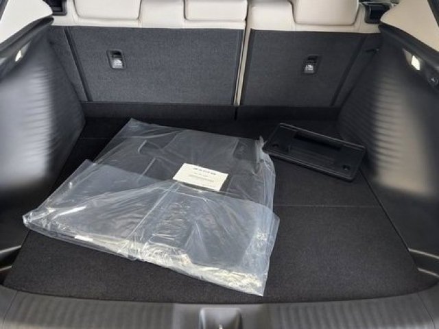 Used 2024 Honda HR-V LX image 11