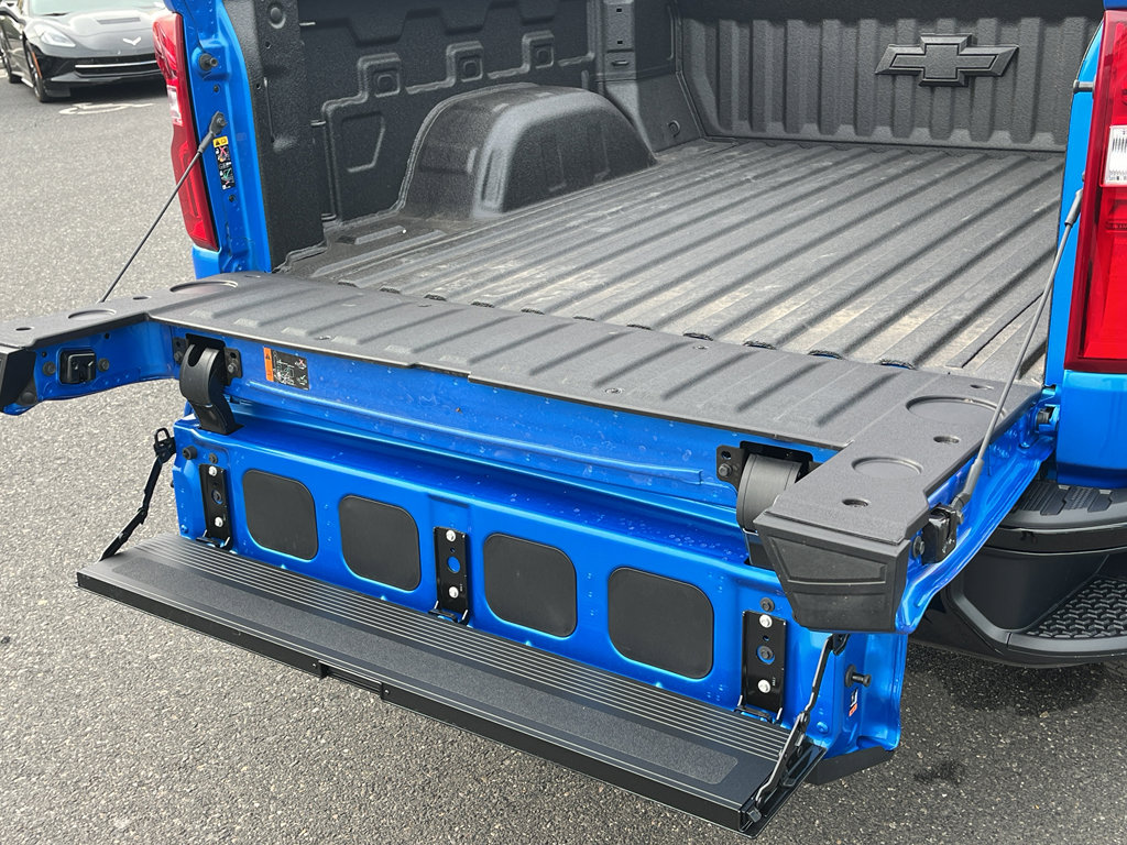 New 2026 Chevrolet Silverado 1500 ZR2 image 10