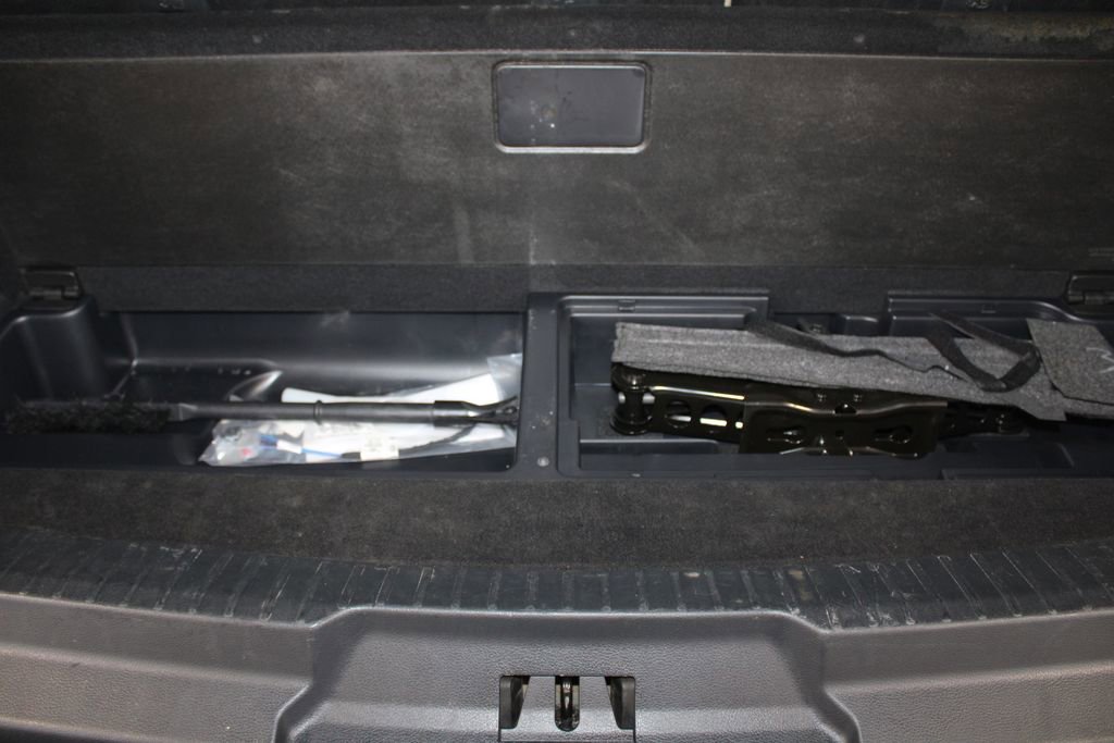 Used 2024 Ford Expedition Limited image 18