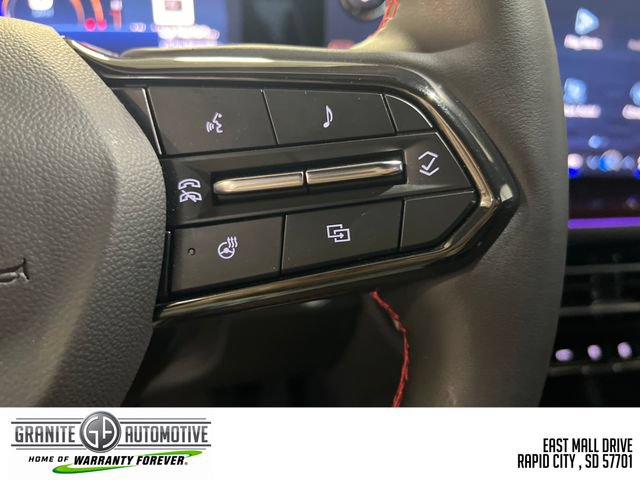 Used 2024 Chevrolet Traverse RS AWD/4WD image 34