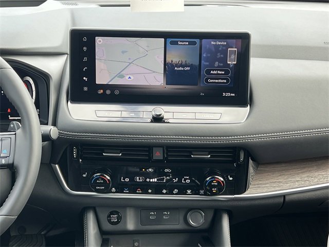 New 2026 Nissan Rogue Platinum w/ Platinum Premium Package image 3