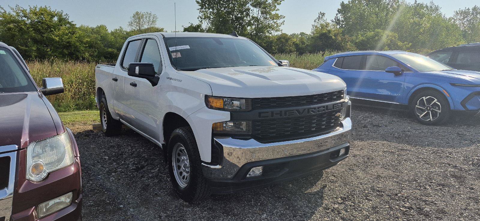 Used 2020 Chevrolet Silverado 1500 W/T w/ WT Value Package AWD/4WD image 2
