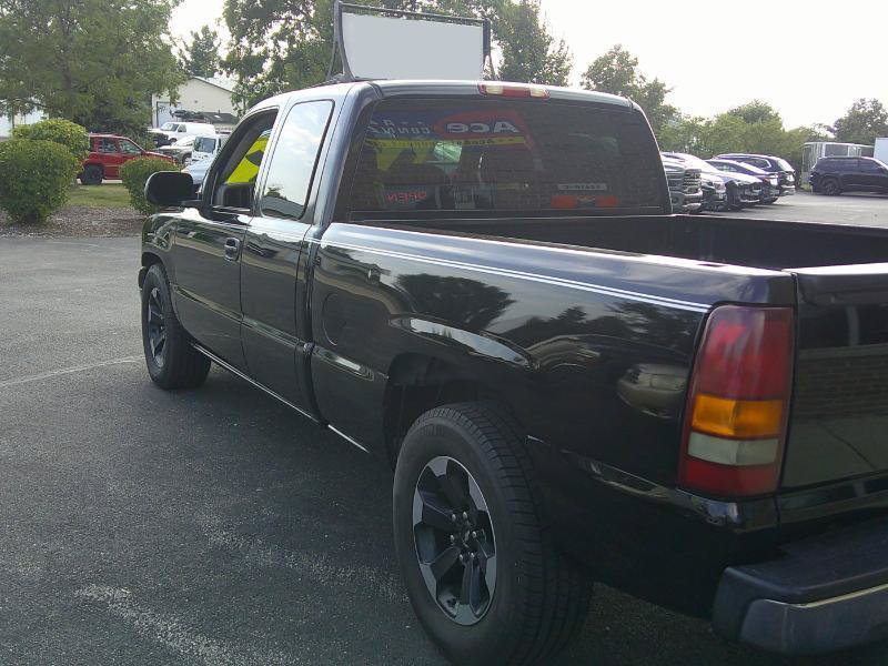 Used 2000 Chevrolet Silverado 1500 LS RWD image 10