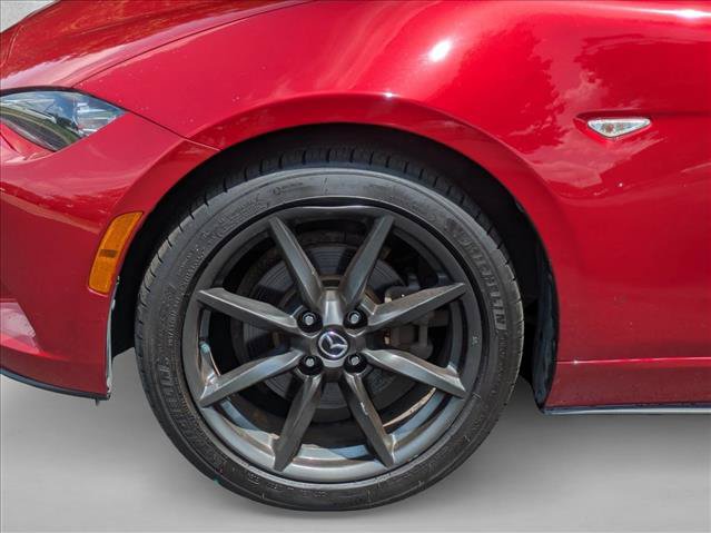 Used 2017 MAZDA MX-5 Miata Club RWD image 14