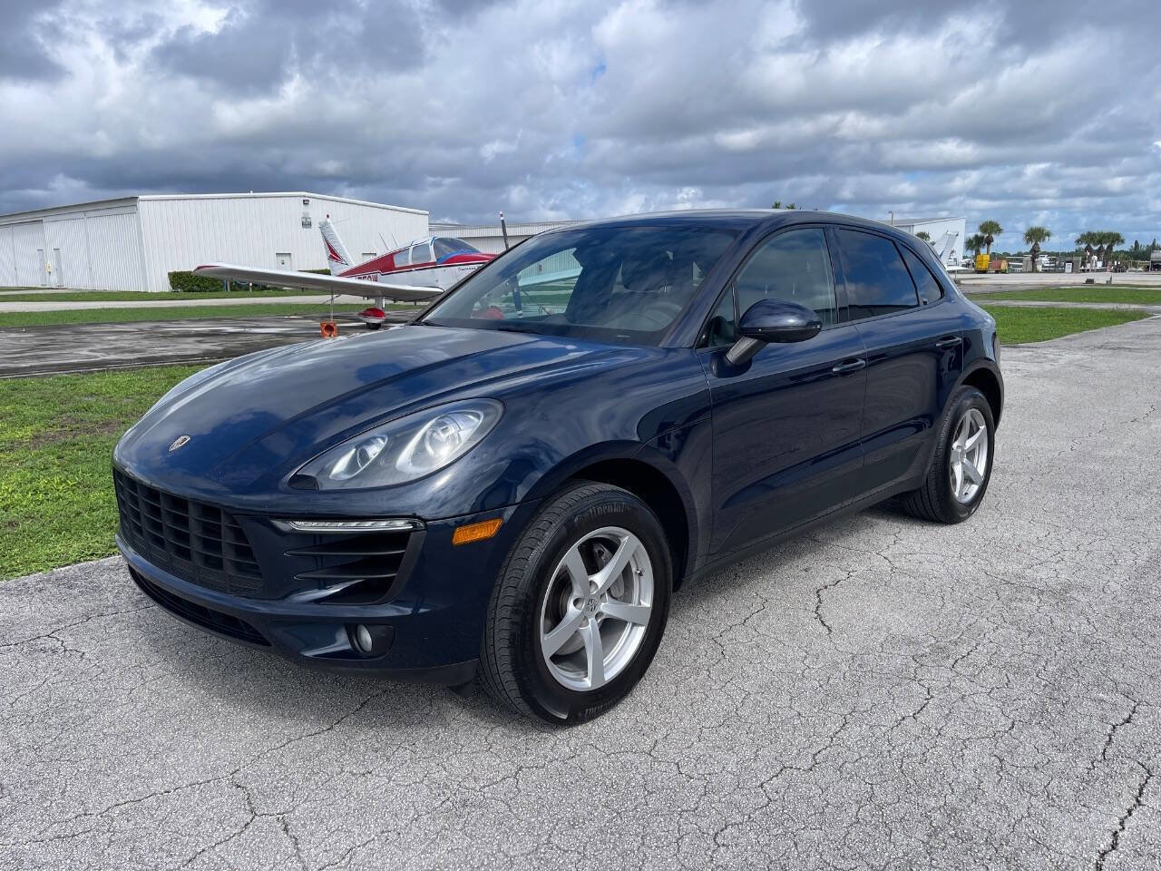 Used 2018 Porsche Macan image 12