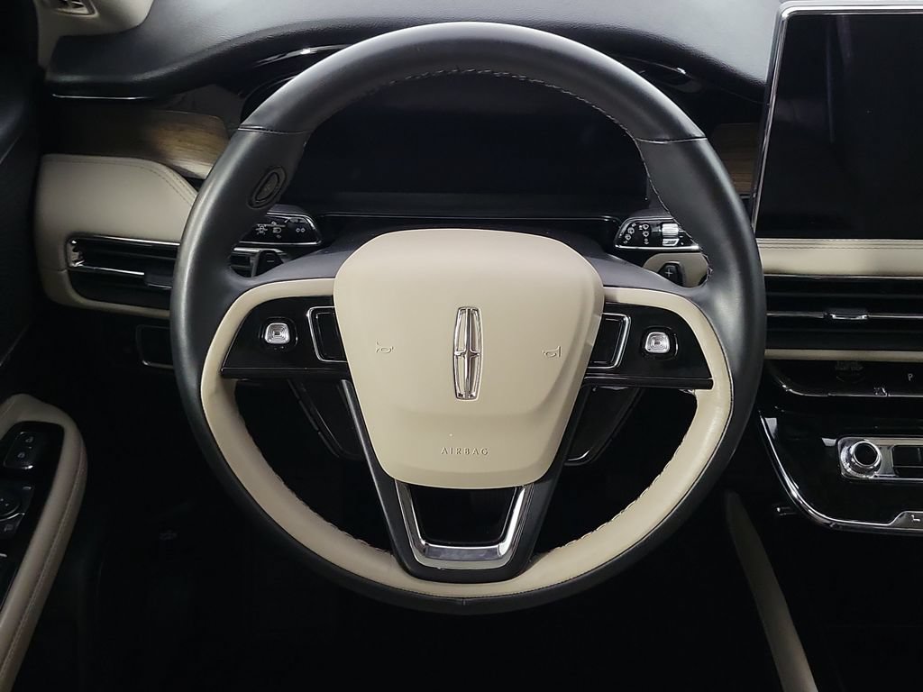 Certified 2025 Lincoln Corsair Grand Touring AWD/4WD image 12