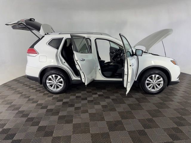 Used 2014 Nissan Rogue SV w/ SV Premium Package AWD/4WD image 13