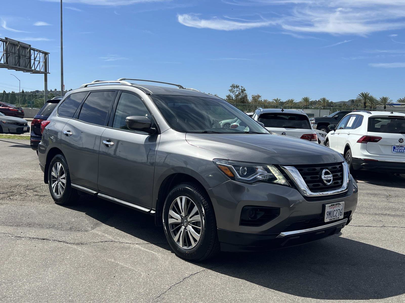 Used 2019 Nissan Pathfinder S image 30