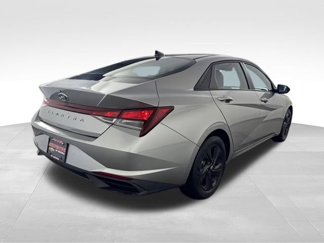 Used 2021 Hyundai Elantra SEL FWD image 9