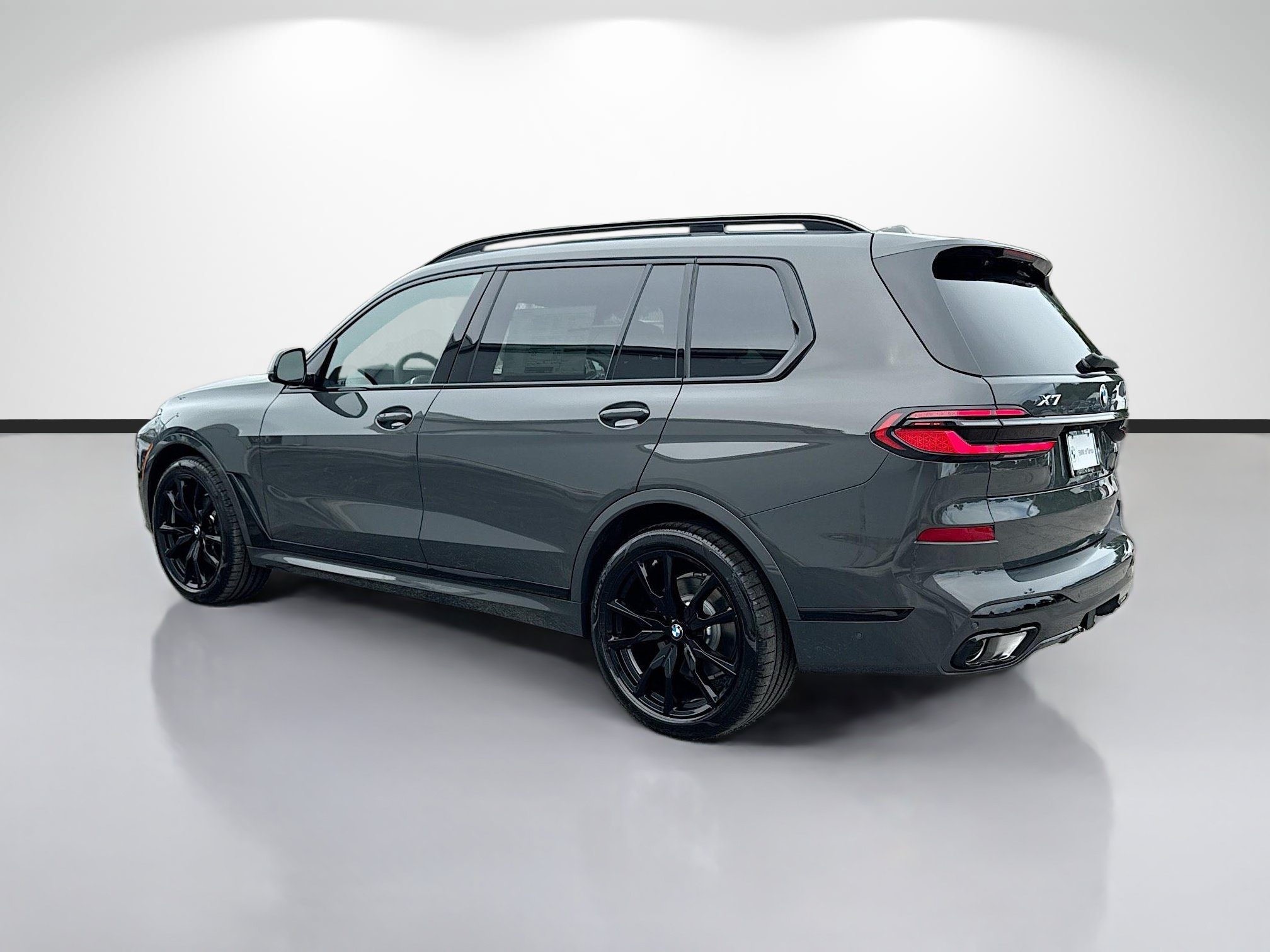 New 2027 BMW X7 xDrive40i w/ M Sport Package AWD/4WD image 5