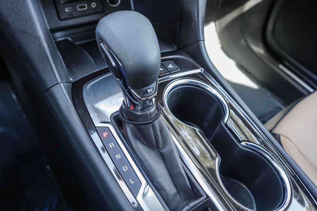 Used 2023 Chevrolet Equinox Premier FWD image 21